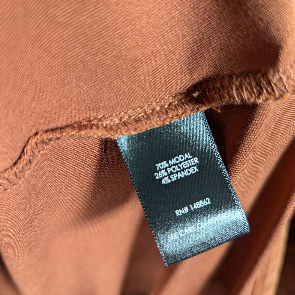 Torrid Rust Orange Top - Picture 4 of 4